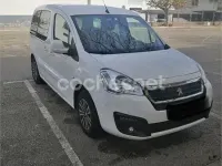 Usado Peugeot Partner Tepee Active 100 CV (73 kW) 2016 Blanco Monovolumen