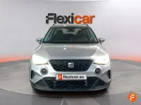 Usado Seat Arona Style Plus 110 CV (80 kW) 2022 Gris SUV