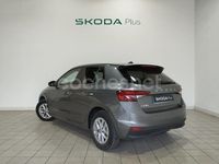 Usado Skoda Fabia Selection 95 CV (69 kW) 2024 Gris Utilitario