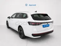 Nuevo VW Passat R-line 272 CV (200 kW) 2026 Blanco Familiar