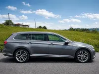 Usado VW Passat Sportline 240 CV (176 kW) 2016 Gris / plata Familiar