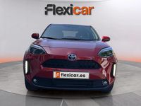 Usado Toyota Yaris Hybrid Active 116 CV (85 kW) 2024 Rojo