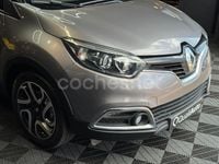 Usado Renault Captur Zen 90 CV (66 kW) 2016 Gris / plata SUV