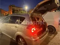 Usado Toyota Corolla Verso Luna 116 CV (85 kW) 2004 Gris / plata Monovolumen