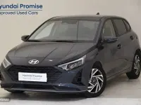 Usado Hyundai i20 79 CV (58 kW) 2025 Gris / plata Utilitario