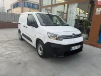 Usado Citroën Berlingo Live 102 CV (75 kW) 2020 Blanco Monovolumen