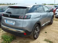 Usado Peugeot 3008 Allure 300 CV (220 kW) 2021 Gris SUV