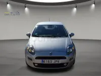 Usado Fiat Punto Pop 69 CV (50 kW) 2016 Gris / plata Utilitario