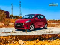 Usado Hyundai i10 66 CV (48 kW) 2023 Rojo Utilitario