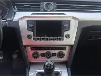 Usado VW Passat Advance 150 CV (110 kW) 2017 Gris / plata Familiar