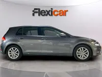 Usado VW Golf VIII Style 131 CV (96 kW) 2020 Gris Berlina