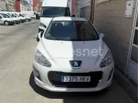 Usado Peugeot 308 Active 120 CV (88 kW) 2012 Blanco Berlina