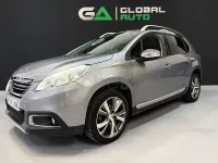 Usado Peugeot 2008 Allure 100 CV (73 kW) 2016 Gris / plata SUV