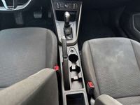 Usado VW Polo Advance 95 CV (69 kW) 2020 Gris Utilitario