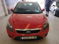 Käytetty Ford Focus Trend 100 HP (73 kW) 2008 Punainen Sedan