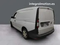 Usado VW Caddy Maxi 102 CV (75 kW) 2023 Gris Monovolumen