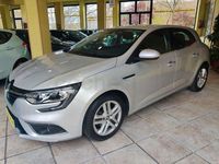 Usado Renault Mégane IV Business 95 CV (69 kW) 2020 Gris / plata Berlina