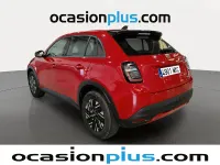 Usado Fiat 600 101 CV (74 kW) 2024 Rojo SUV