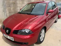 Usado Seat Ibiza Sport 100 CV (73 kW) 2006 Granate Utilitario