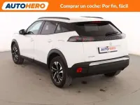 Usado Peugeot 2008 Allure 101 CV (74 kW) 2022 Blanco SUV