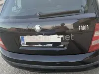 Usado Skoda Fabia 64 CV (47 kW) 2005 Negro Familiar