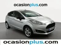 Usado Ford Fiesta Trend 82 CV (60 kW) 2017 Gris Utilitario