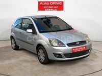 Usado Ford Fiesta Titanium 90 CV (66 kW) 2008 Gris / plata Utilitario
