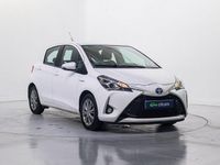 Usado Toyota Yaris Hybrid Active 100 CV (73 kW) 2019 Blanco Berlina