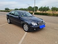 Usado Mercedes C320 Elegance 218 CV (160 kW) 2005 Azul Berlina