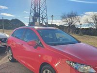 Usado Seat Ibiza ST Style 105 CV (77 kW) 2012 Rojo Familiar