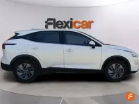 Używany Nissan Qashqai Acenta 140 KM (102 kW) 2024 Biały SUV