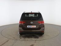 Usado VW Touran Advance 150 CV (110 kW) 2017 Marrón Monovolumen