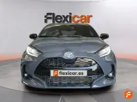 Usado Toyota Yaris Hybrid Sport 130 CV (95 kW) 2025 Gris / plata Berlina