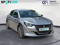 Usado Peugeot e-208 Active 100 kW (136 CV) 2023 Gris Utilitario
