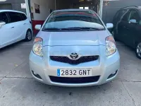 Usado Toyota Yaris Active 101 CV (74 kW) 2009 Gris / plata Utilitario