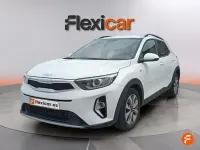 Usado Kia Stonic 84 CV (61 kW) 2023 Blanco SUV