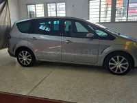 Usado Ford S-MAX Trend 140 CV (102 kW) 2006 Gris / plata Monovolumen