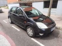Usado Ford Fiesta Trend 68 CV (50 kW) 2004 Negro Utilitario