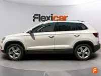 Usado Skoda Karoq Ambition 150 CV (110 kW) 2021 Blanco SUV