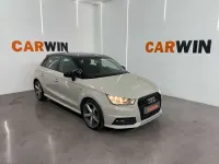 Usado Audi A1 Sportback Comfort 95 CV (69 kW) 2018 Gris Utilitario