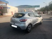 Usado Renault Clio IV Expression 75 CV (55 kW) 2014 Gris / plata Berlina