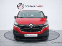 Usado Renault Trafic 120 CV (88 kW) 2019 Rojo Monovolumen