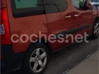Usado Peugeot TePee Outdoor 90 CV (66 kW) 2009 Rojo Monovolumen