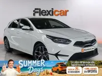 Usado Kia Ceed 136 CV (100 kW) 2023 Blanco Utilitario
