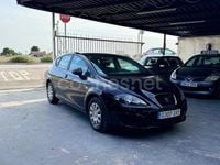 Usado Seat Leon Reference 125 CV (91 kW) 2010 Negro Berlina
