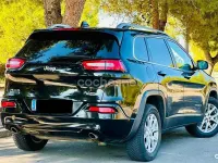 Usado Jeep Cherokee Longitude 170 CV (125 kW) 2014 Negro SUV