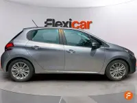 Usado Peugeot 208 Active 82 CV (60 kW) 2019 Gris / plata Utilitario