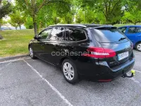 Usado Peugeot 308 SW Style 130 CV (95 kW) 2017 Negro Familiar