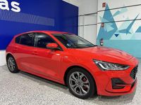 Usado Ford Focus ST-Line 125 CV (91 kW) 2024 Rojo Berlina
