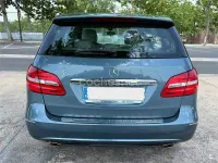 Usado Mercedes B200 136 CV (100 kW) 2013 Azul Utilitario